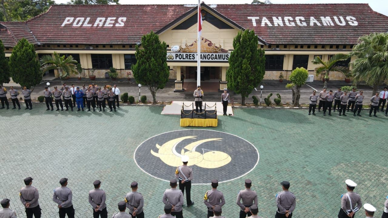 Kapolres Tanggamus Pimpin Apel Gelar Pasukan Operasi Keselamatan Krakatau 2023