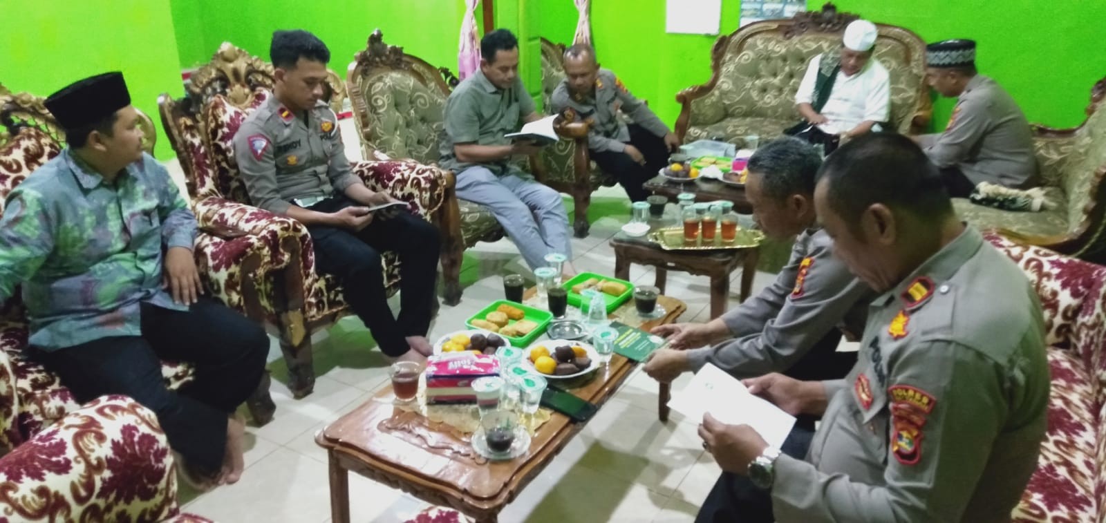 Jelang Pemilu 2024, Kapolres Way Kanan Menyapa Tokoh Agama di Ponpes Raudlatul Muta\