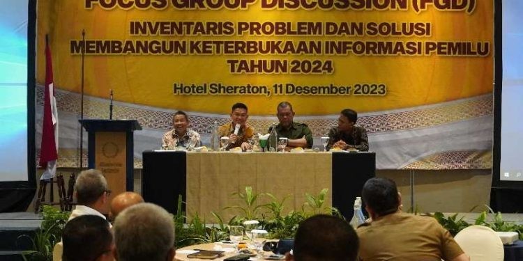 Buka FGD, Gubernur Tekankan Pentingnya Menjaga dan Meningkatkan Keterbukaan Informasi