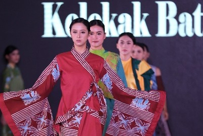 Ibu Riana Sari Arinal Apresiasi Digelarnya Lampung Fashion Tendance