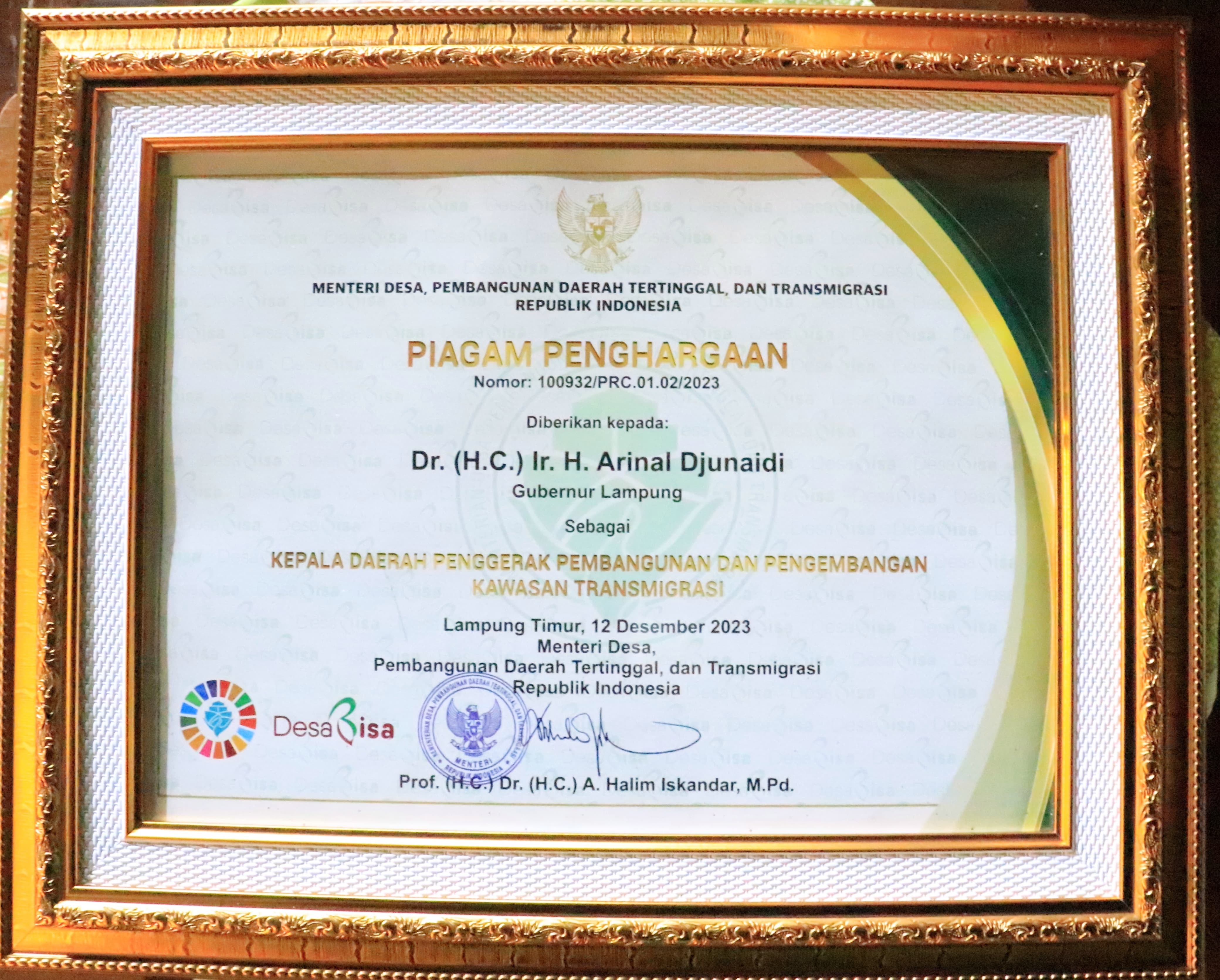 Gubernur Arinal Djunaidi Raih Penghargaan dari Menteri DPDTT