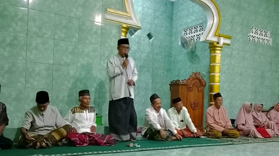 Peringati Isra Mi’raj Ketua Komisi I DPRD Lamsel Sampaikan Sekelumit Sejarah Perjalanan Rasulullah S