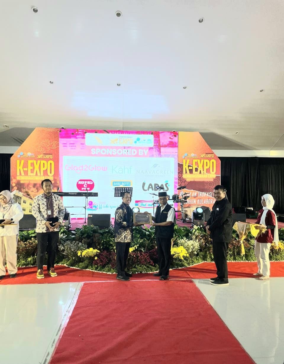 YBM BRILiaN Region 5 Bandar Lampung Raih Penghargaan Mitra Program Beasiswa dari ITERA