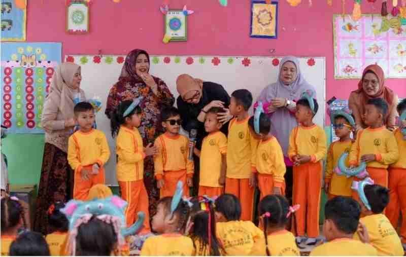 Holding Perkebunan Nusantara Dorong Penguatan Keluarga Lewat Peringatan Hari Ibu di PTPN IV Regional