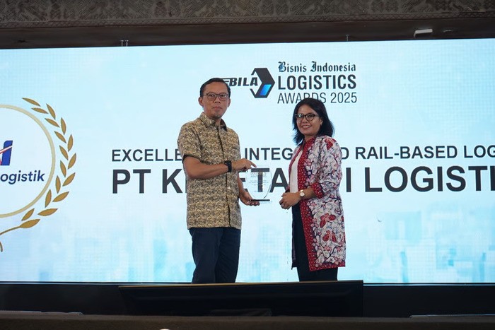 KAI Logistik Raih Penghargaan Excellence in Integrated Rail-Based Logistics Solutions di Bisnis Indo