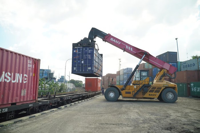 KAI Logistik Wujudkan Komitmen Green Logistics Melalui Transparansi Jejak Karbon di Invoice Pelangga