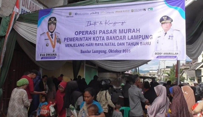 Warga Kecamatan Bumi Waras Sambut Antusias Pasar Murah Pemkot Bandar Lampung