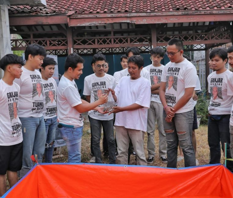 Terima Bantuan Bioflok dan Bibit Nila dar Crivisaya Ganjar, Warga: Buat Tambah Penghasilan