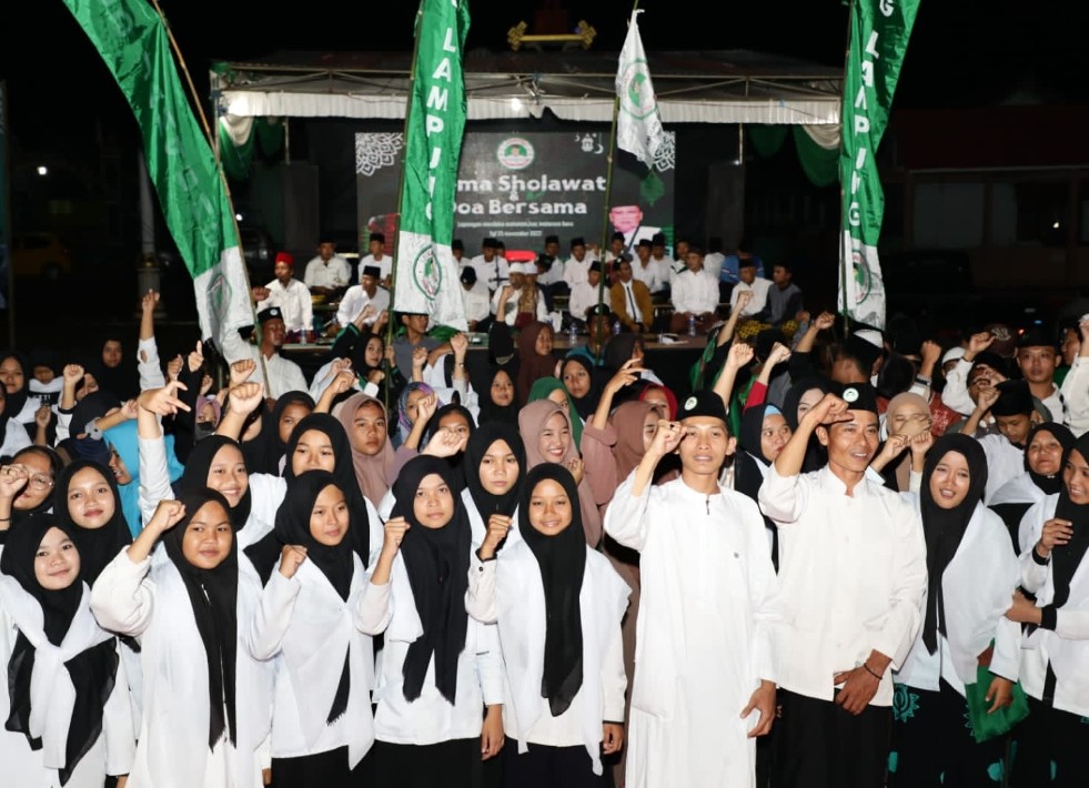 Dukung Ganjar Presiden 2024, Ribuan Santri di Lampung Timur Ingin Pesantrennya Dikunjungi Ganjar