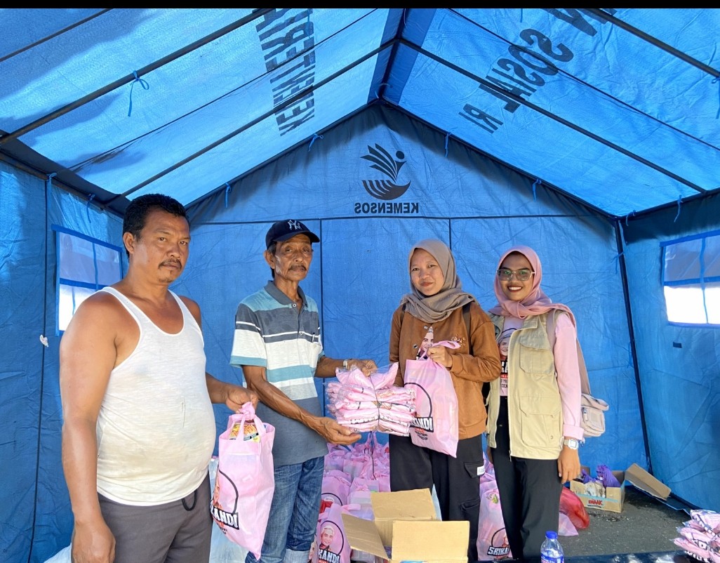 Srikandi Ganjar Lampung Bantu Korban Banjir di Kotabumi Selatan