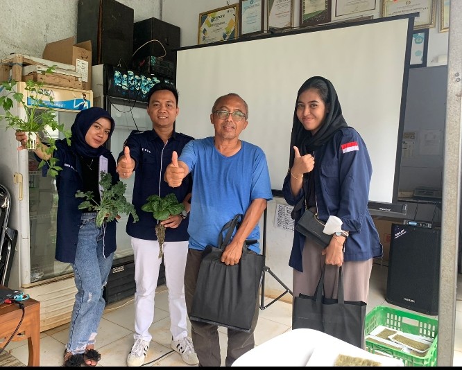 Ganjar Milenial Center Adakan Pelatihan Menanam Hidroponik Bareng Pemuda di Bandar Lampung