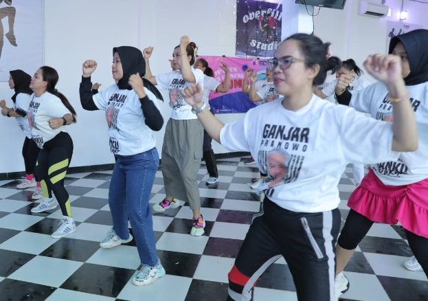 Di Hadapan Ganjar Crivisaya, Masyarakat Lampung Selatan Usulkan Zumba Party