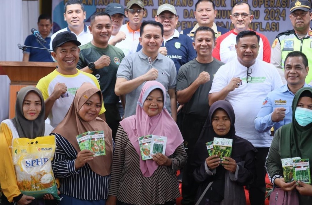 Pj Gubernur Sumsel, Pangdam II Sriwijaya dan Pj Walikota Lubuk Linggau Gelar Pasar Murah