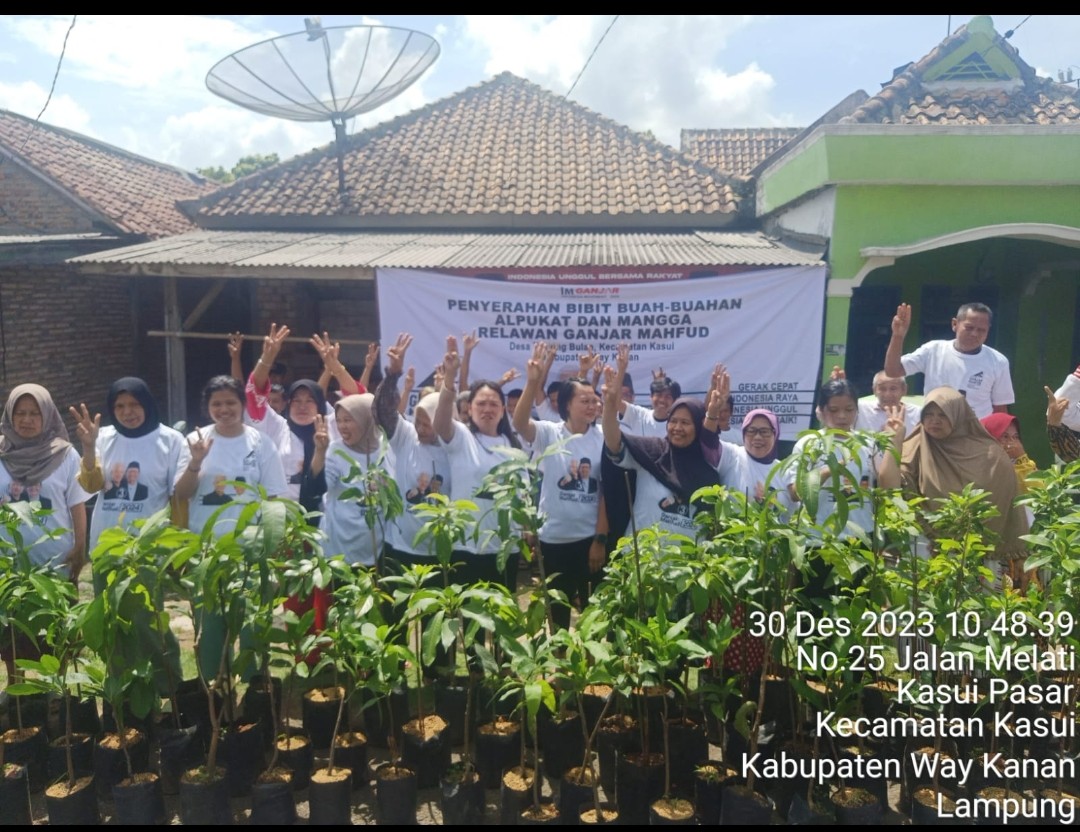 TPC dan Tim Pemenangan Ganjar Mahfud Serentak Menanam Pohon di  Waykanan