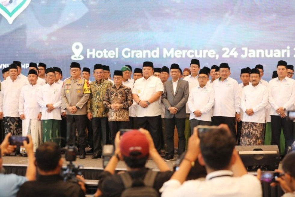 Gubernur Arinal Hadiri Pelantikan PWNU Lampung Masa Khidmah 2023-2028 