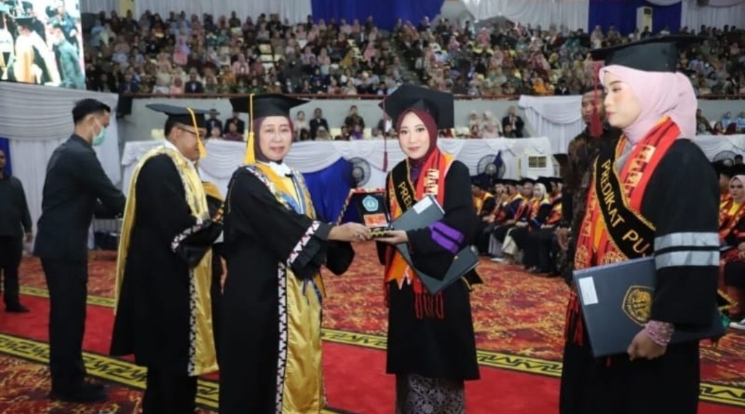 Unila Sukses Wisuda 1022 Mahasiswa, Cermin Pendidikan Berkualitas