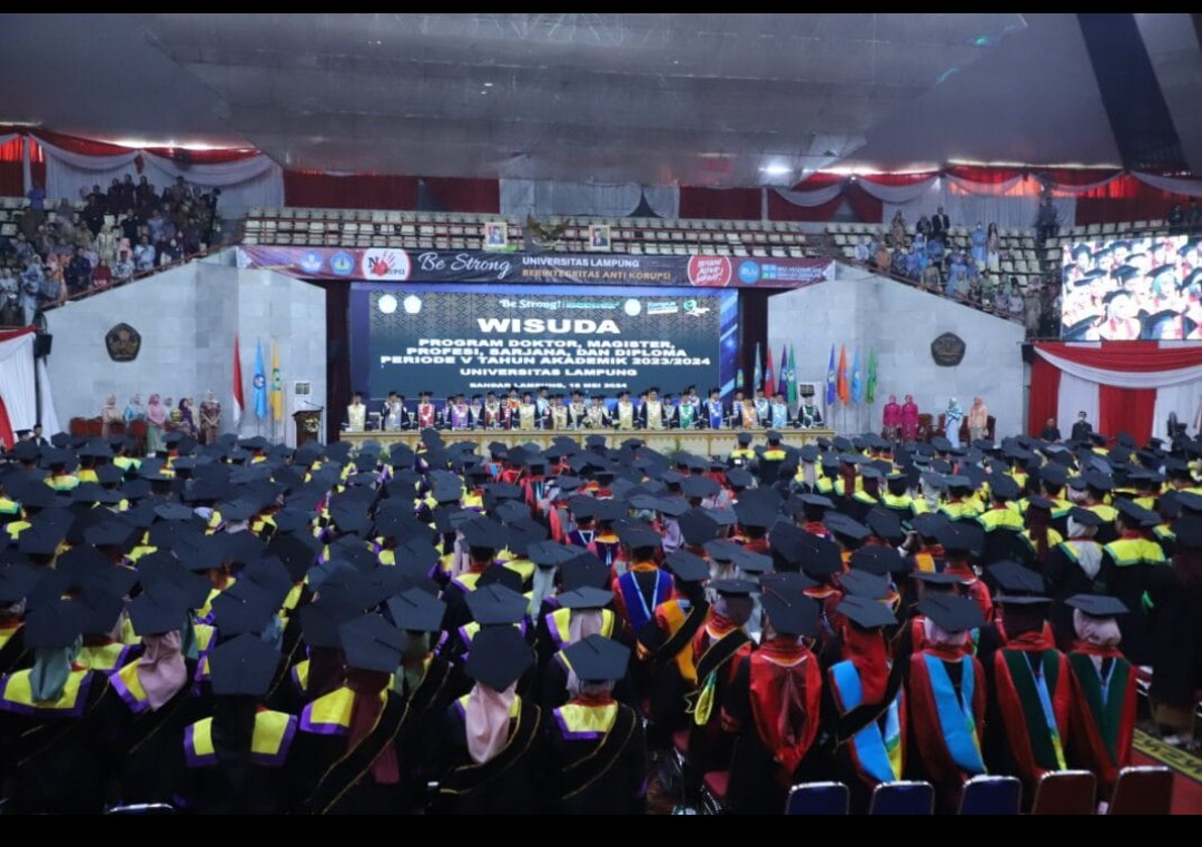 Unila Gelar Wisuda Periode V 2023/2024 dengan 754 Lulusan, Momen Haru Warnai Acara