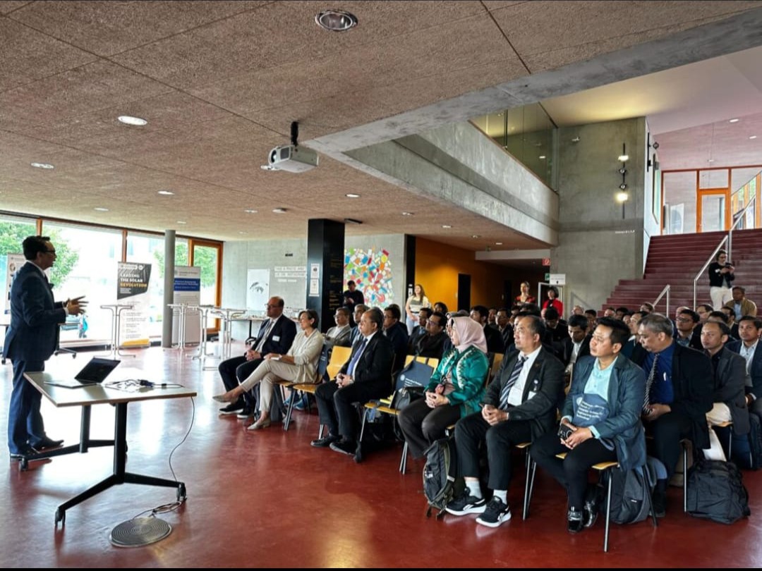 Rektor Unila Kunjungi Jerman dalam Roadshow Pendidikan Semikonduktor Program 2024