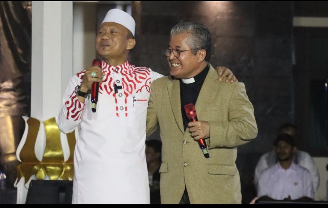 Kapolres SBB AKBP Dennie Andreas Dharmawan SIK Hadirkan Ustad Da’sad Latif