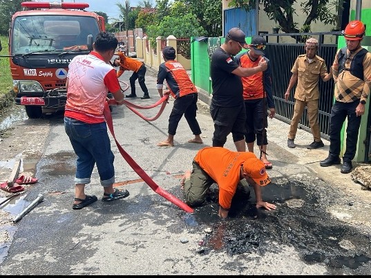 Walikota Eva Dwiana Intruksikan Pejabat Pemkot Bandar Lampung Turun Bantu Warga Korban Banjir