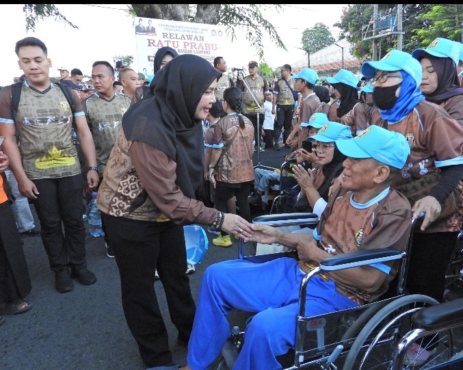 Pemkot Bandar Lampung Adakan Jalan Sehat dan Senam Disabilitas