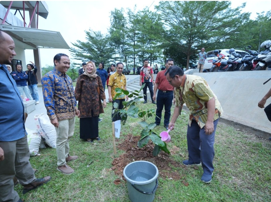 Unila Gelar Kampanye Kampus Sehat dan Green Campus