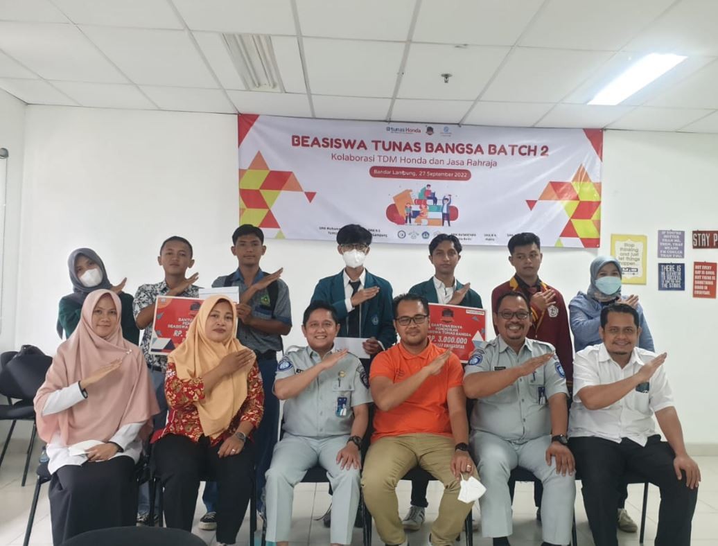 Peduli Pendidikan, TDM dan Jasa Raharja kembali Salurkan Beasiswa Tunas Bangsa