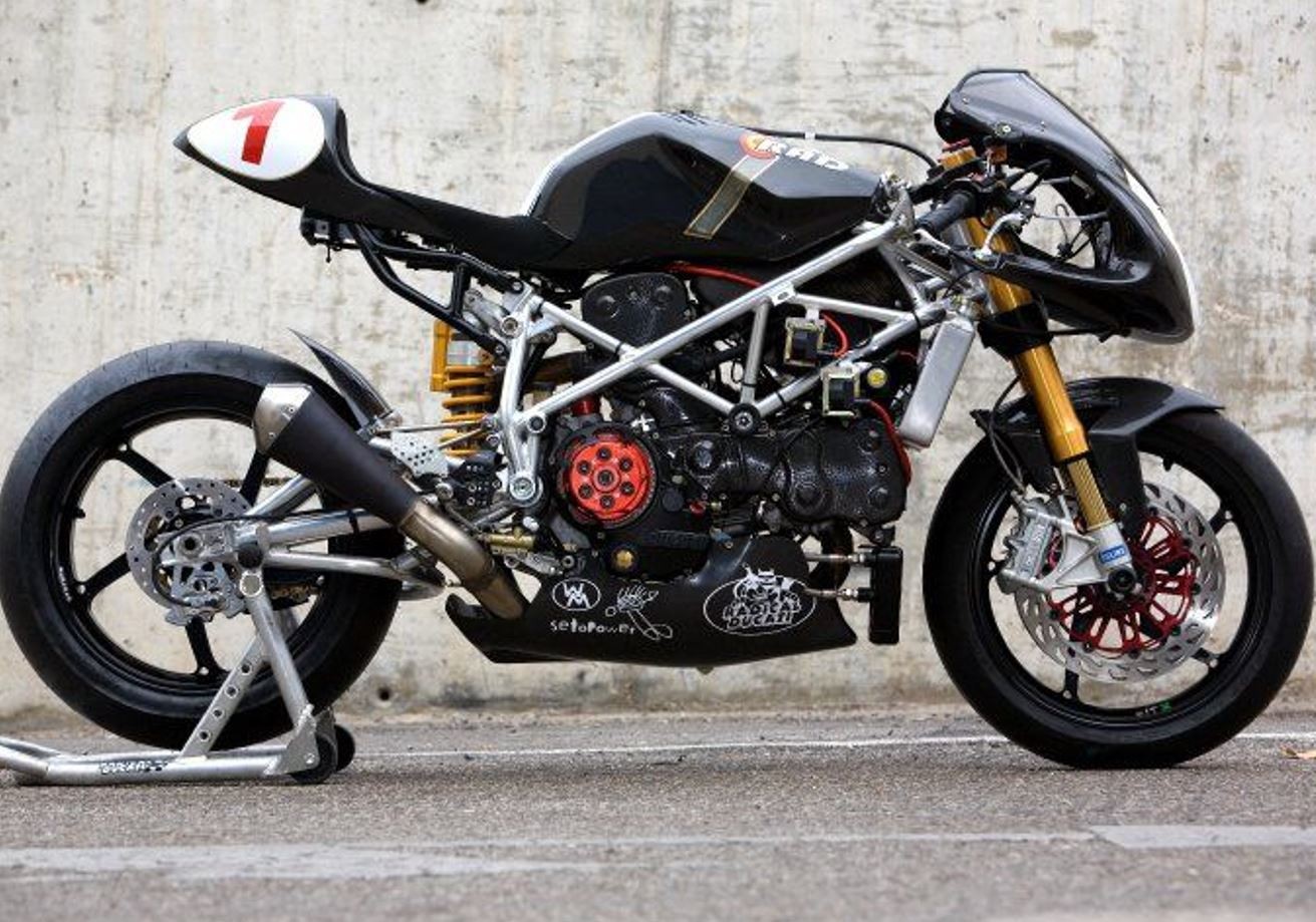 Ducati 999 Lepas Baju, Menjelma Jadi Cafe Racer Bertampang Rupawan