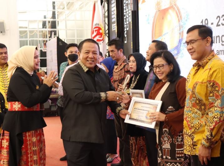 Memuaskan Nilai Transaksi Mencapai 1,6 Milyar Lebih, Gubernur Lampung  Resmi Menutup Lampung Craft 2