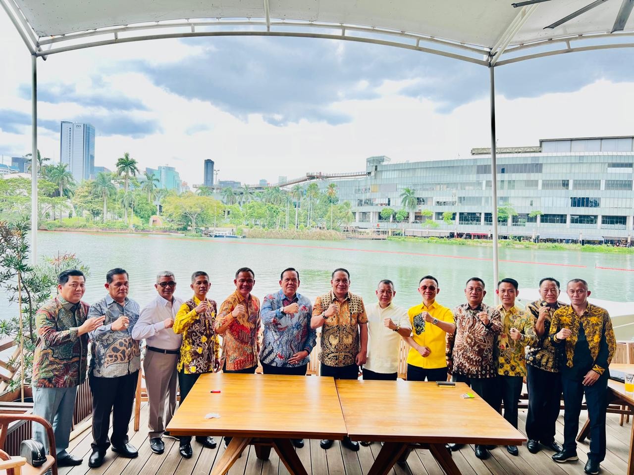 Dukungan Untuk Aprozi Alam Semakin Kuat Menjelang Musda