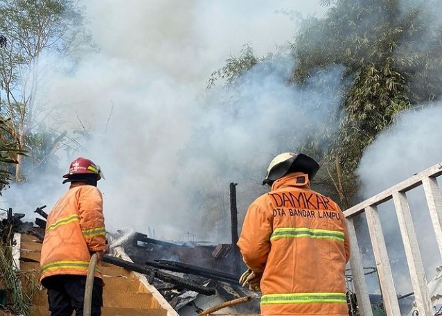 2 Rumah di Bandar Lampung Hangus Terbakar