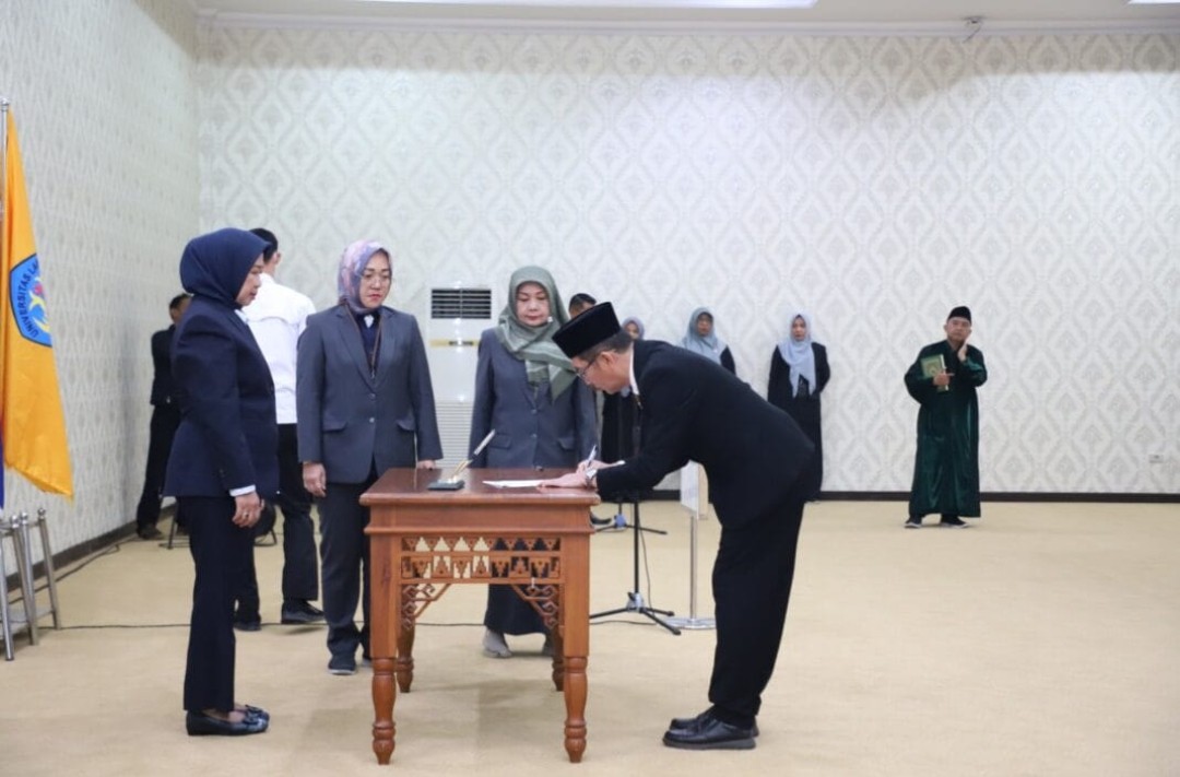 Rektor Unila Lantik Dekan FMIPA dan Para Wakil Dekan FP Unila