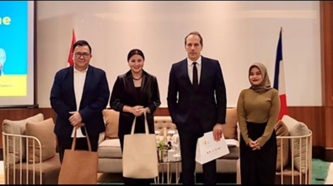 Alumnus Pendidikan Bahasa Prancis Unila Berkarier di Kantor Konsulat Kehormatan Prancis