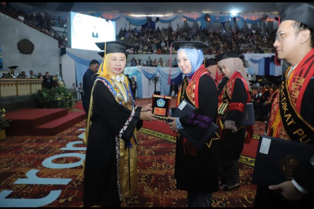 Unila Gelar Wisuda Periode VI dengan 1.237 Lulusan