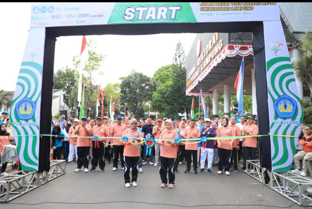 Rangkaian Dies Natalis ke-59, Unila Adakan Jalan Sehat Bersama