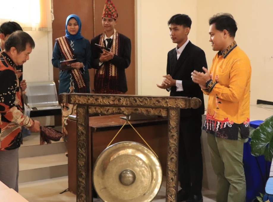 Himakom Resmi Membuka Ajang Computer Science Showdown 2.0 2025