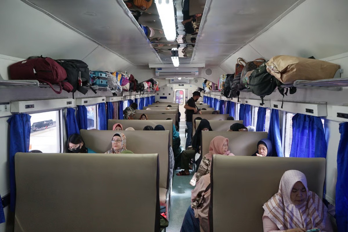 Tiket Nataru 2025/2026 Terjual 72 Persen, KAI Divre III Palembang Ingatkan Aturan Barang Bawaan